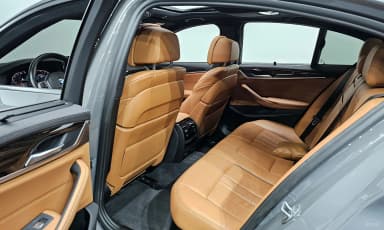 5 Series (G30)