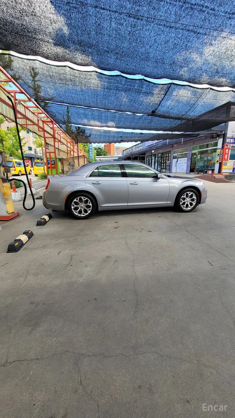 The New 300C