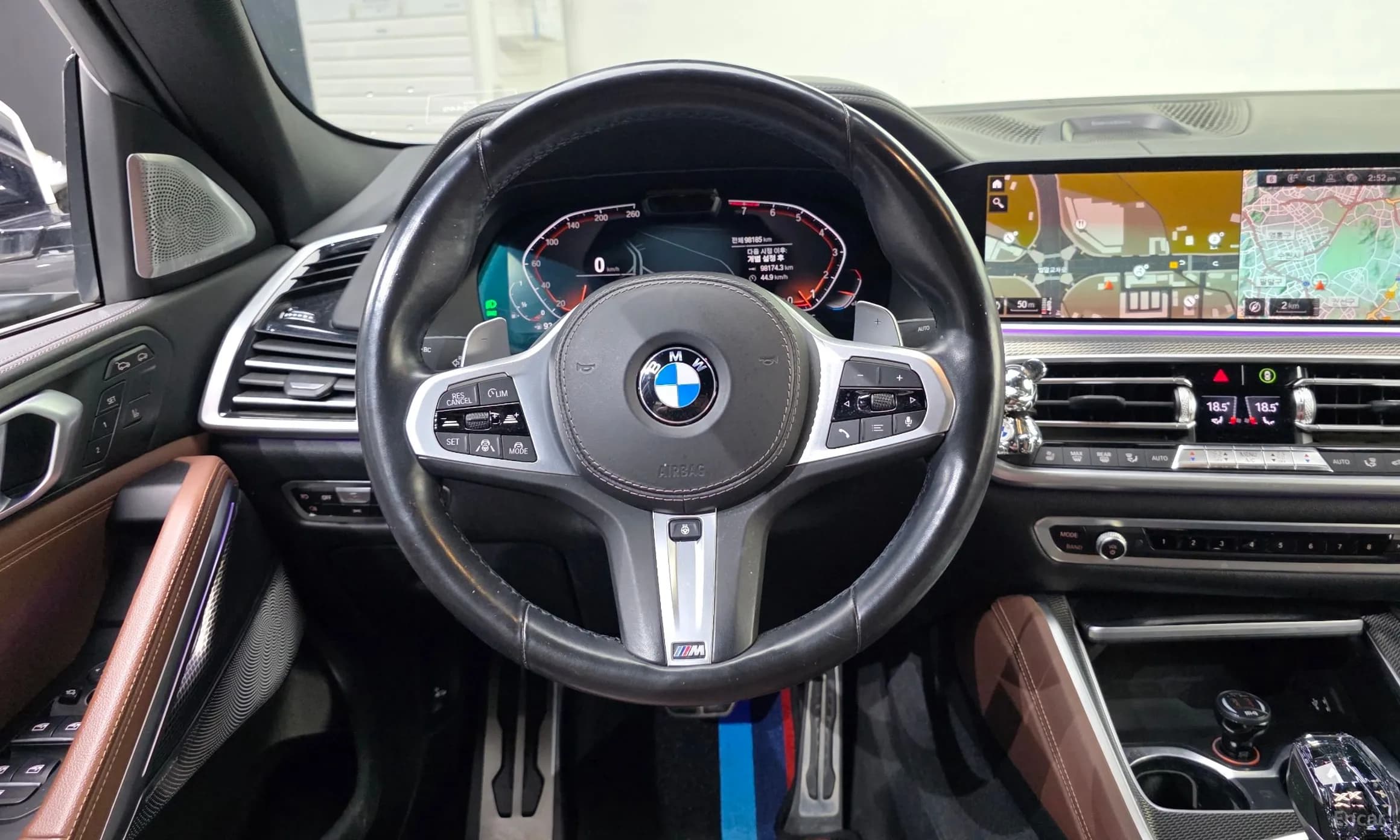 X6 (G06)