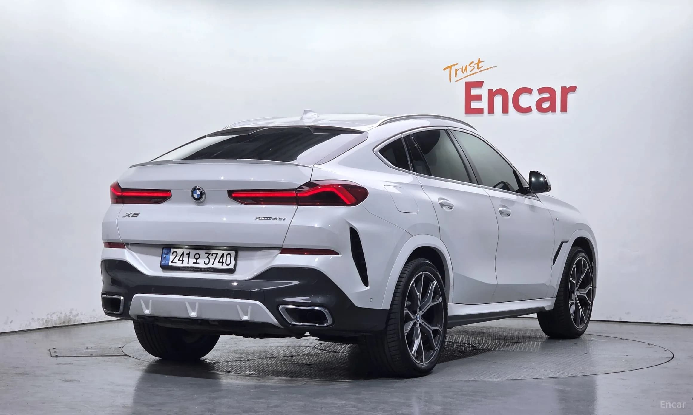 X6 (G06)