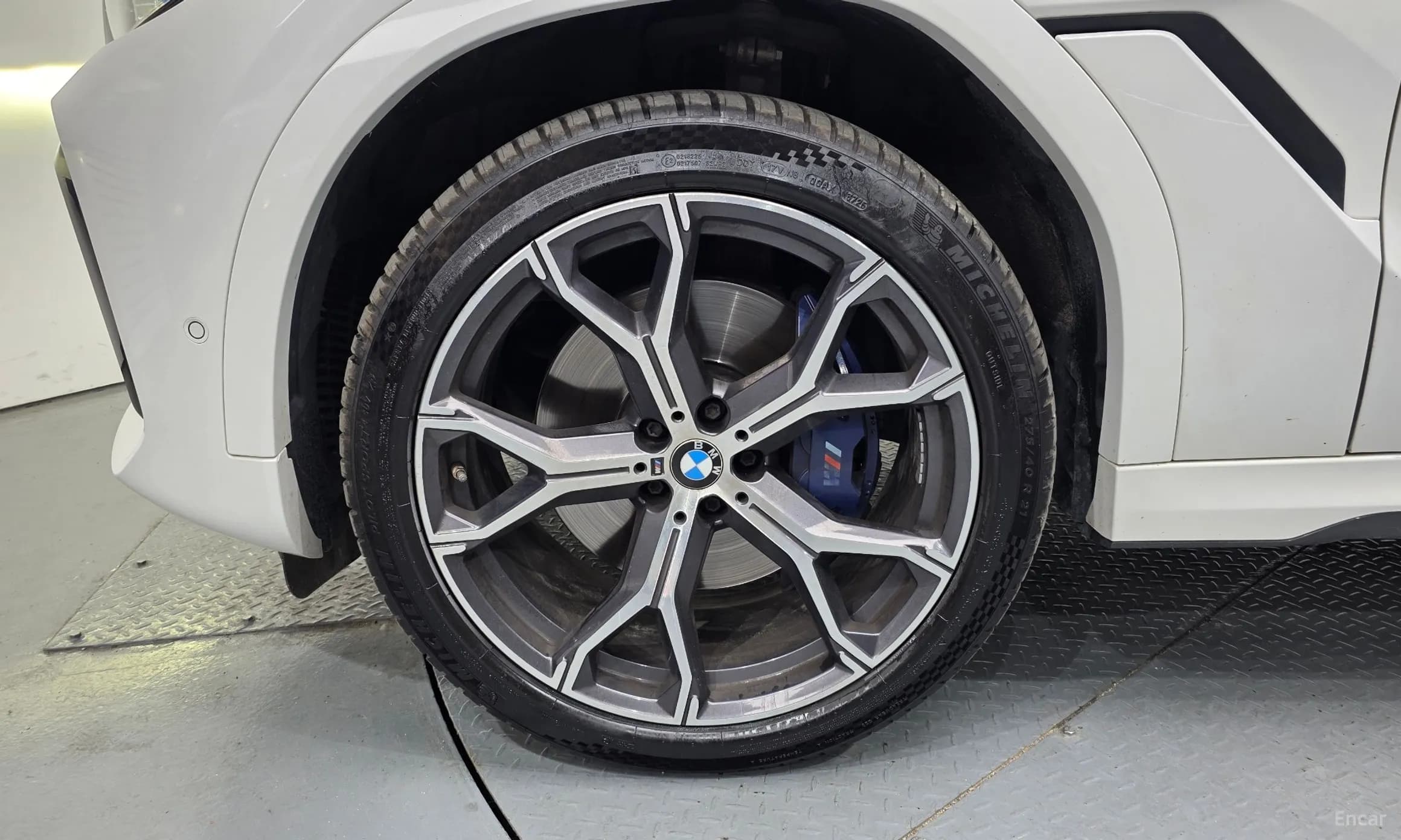 X6 (G06)
