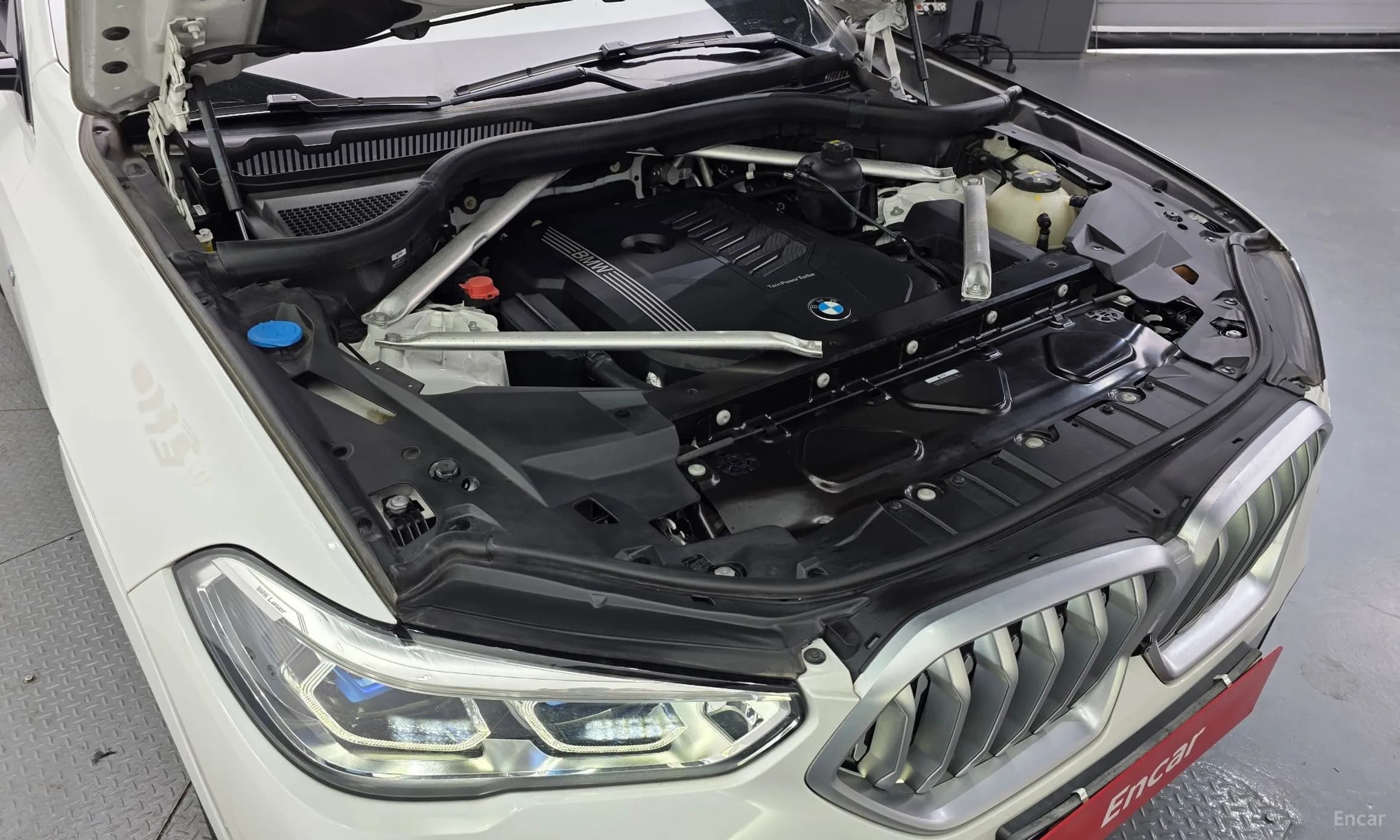 X6 (G06)