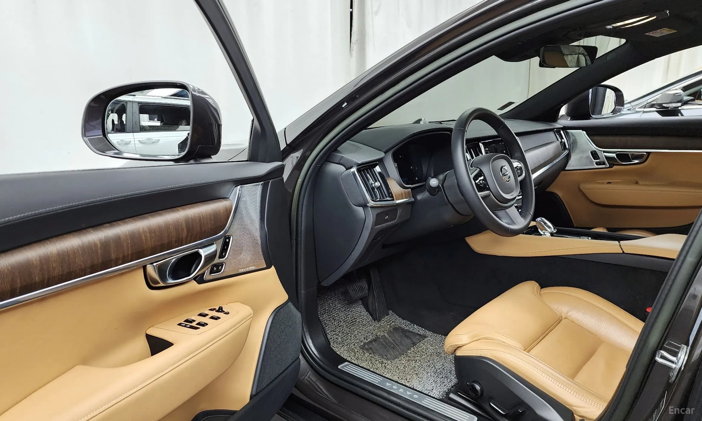 V90 Cross Country