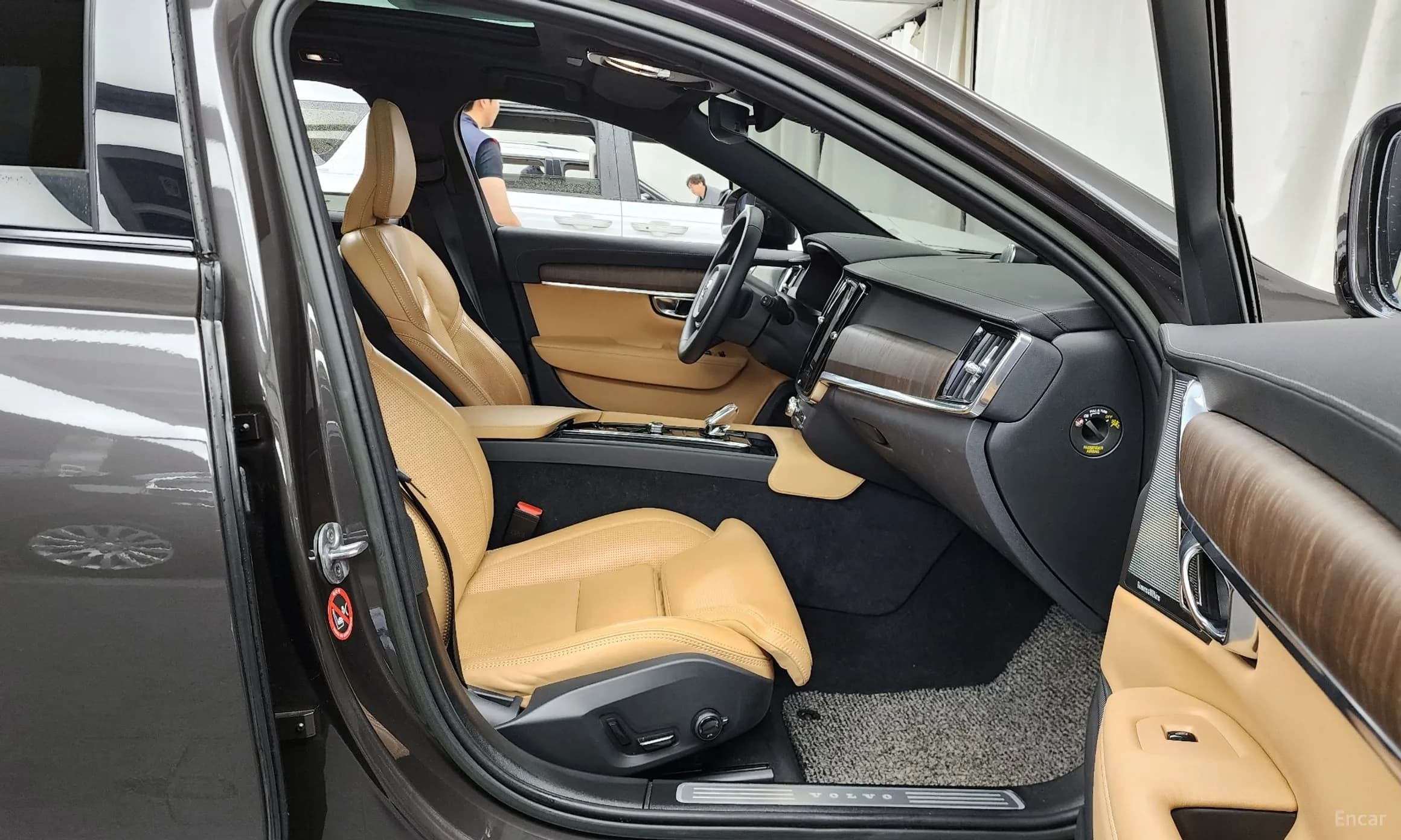 V90 Cross Country
