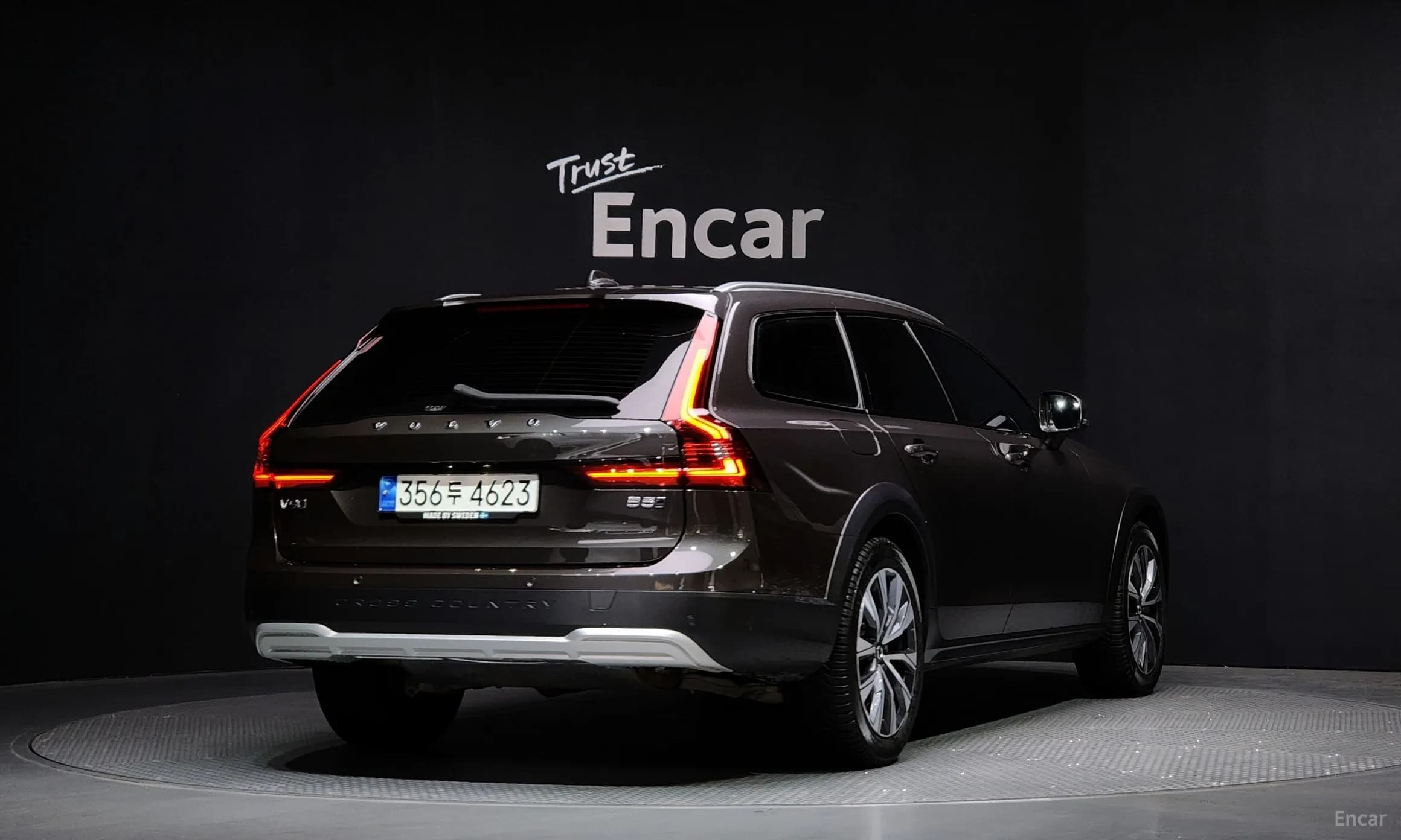 V90 Cross Country