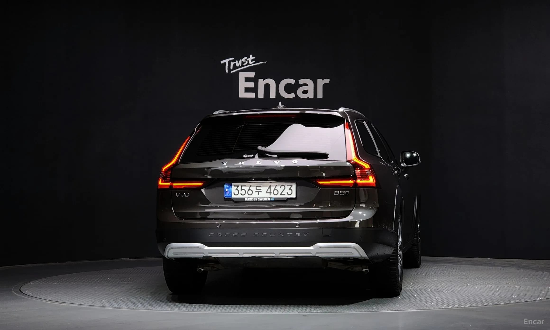 V90 Cross Country