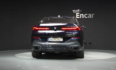 X6 (G06)
