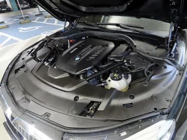 7 Series (G11)