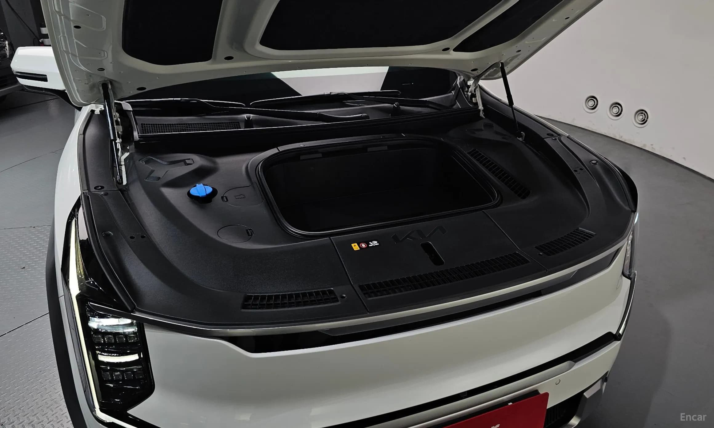 EV9