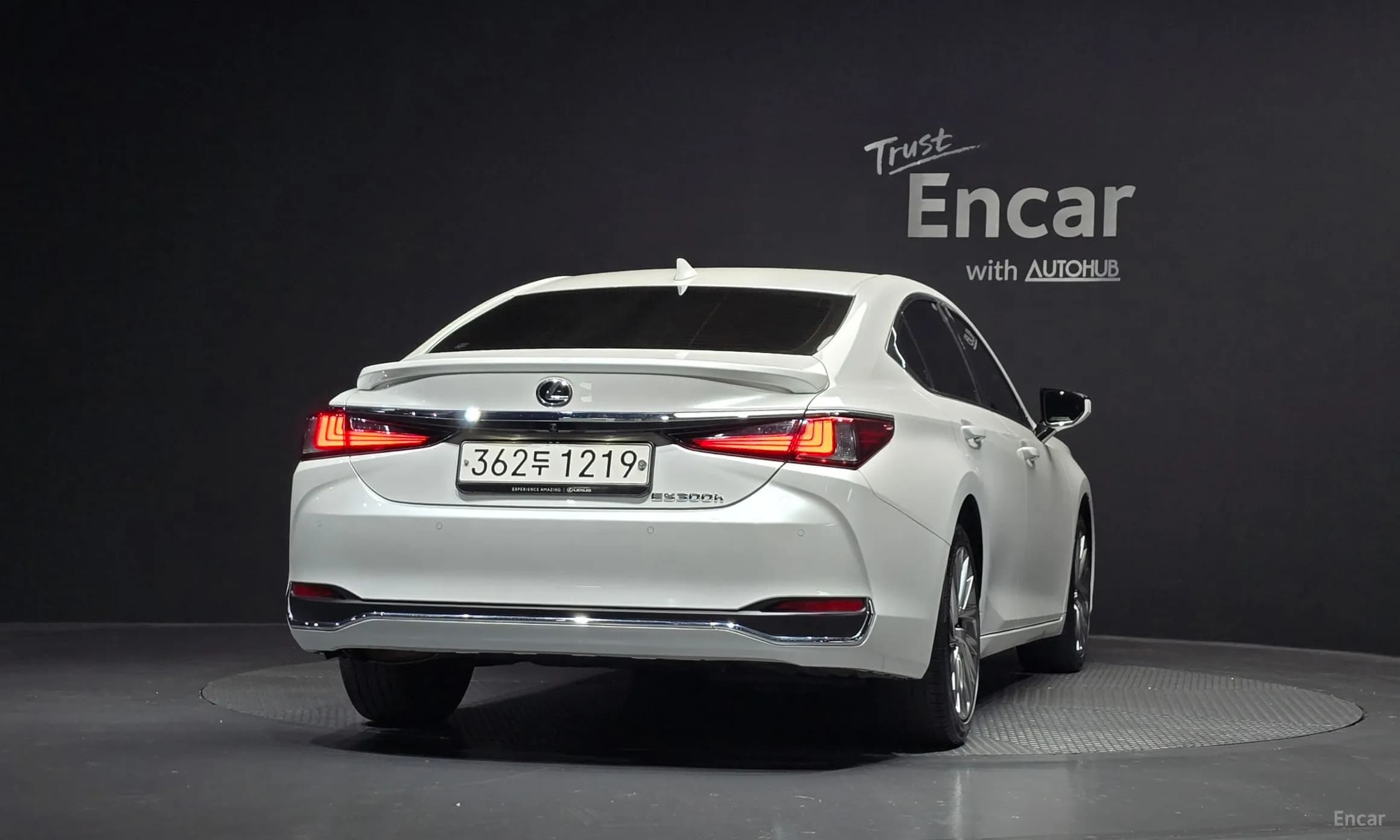 ES300h 7th Generation