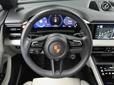 Macan EV