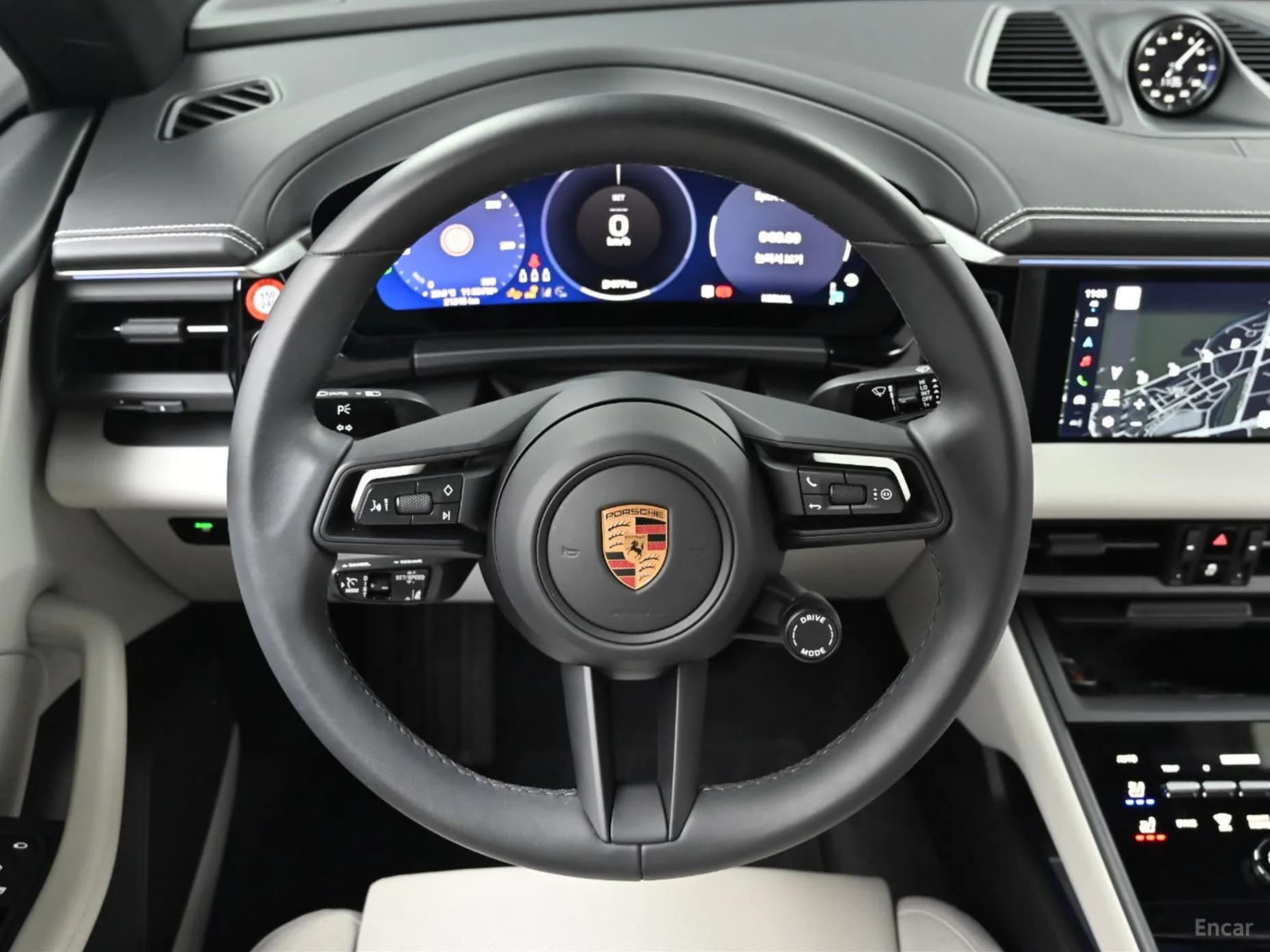 Macan EV