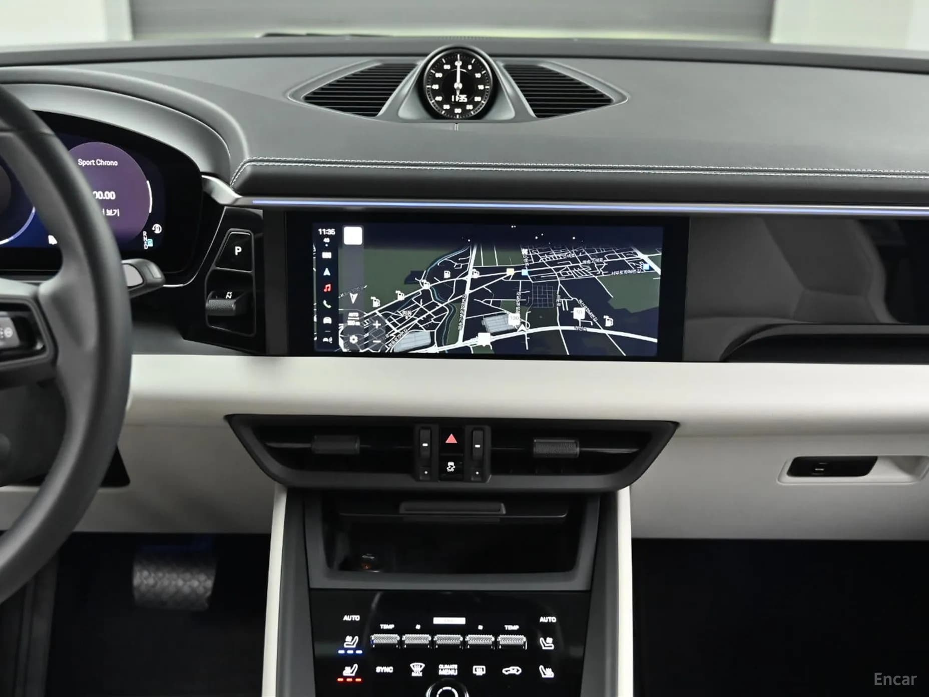 Macan EV