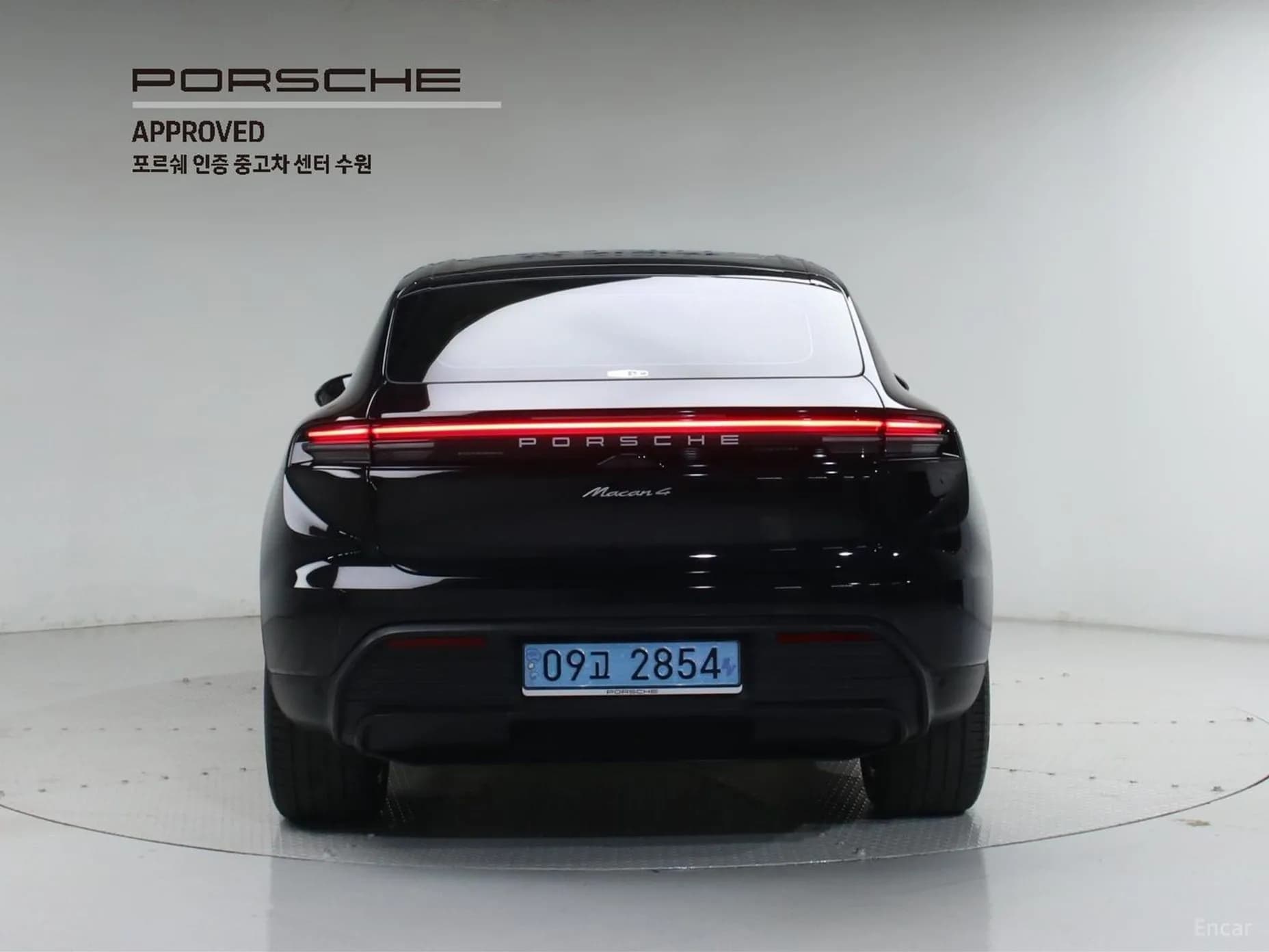 Macan EV