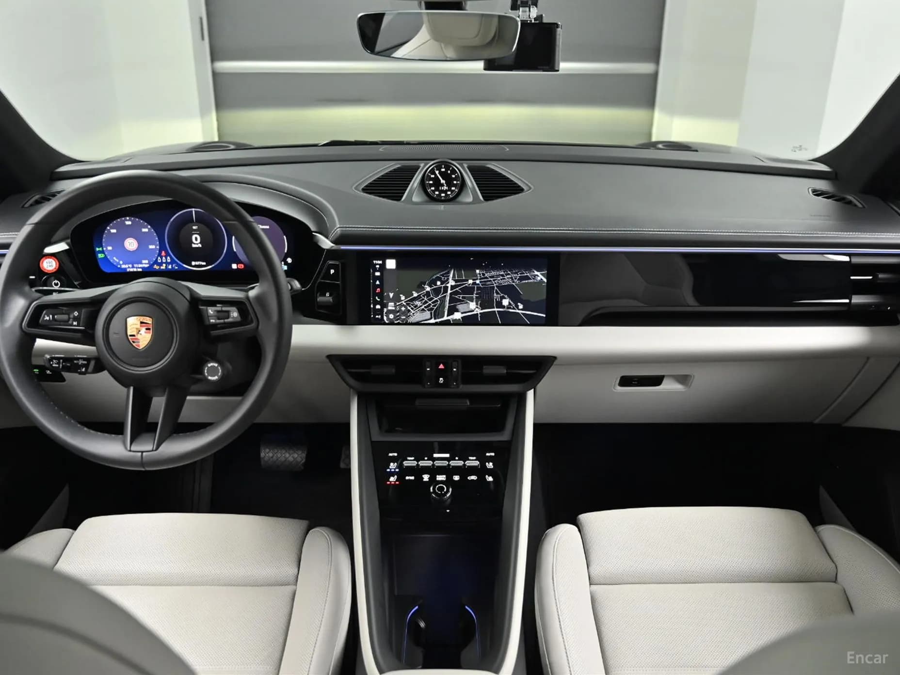 Macan EV