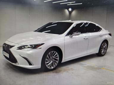 ES300h 7th Generation