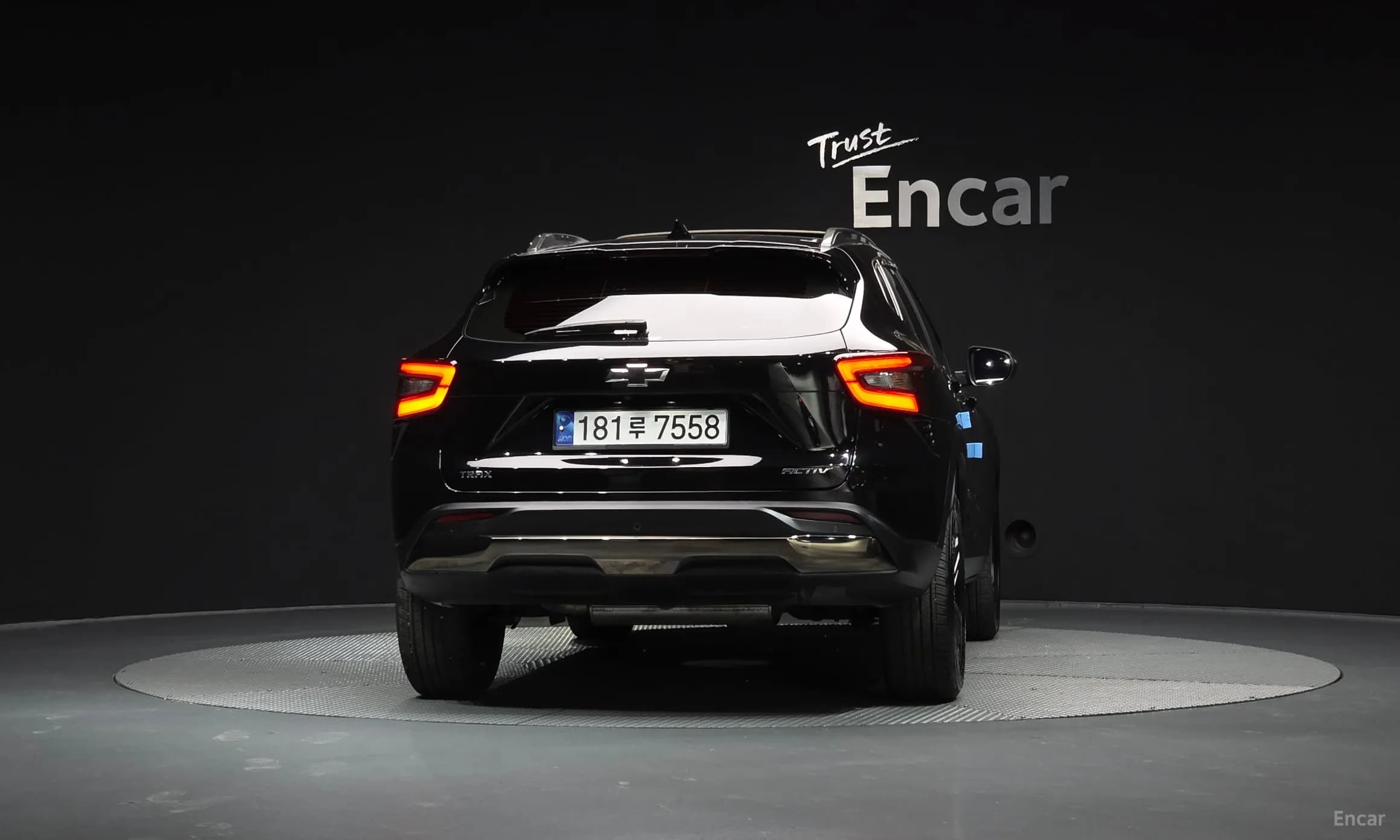 Trax Crossover