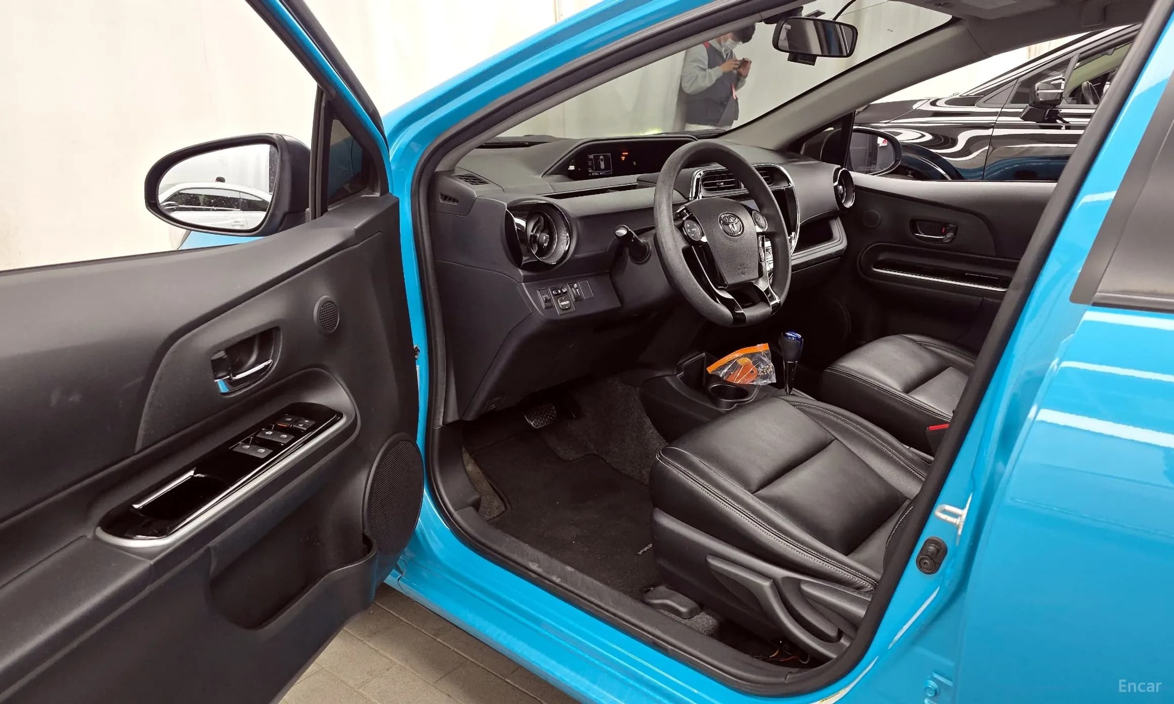 Prius C