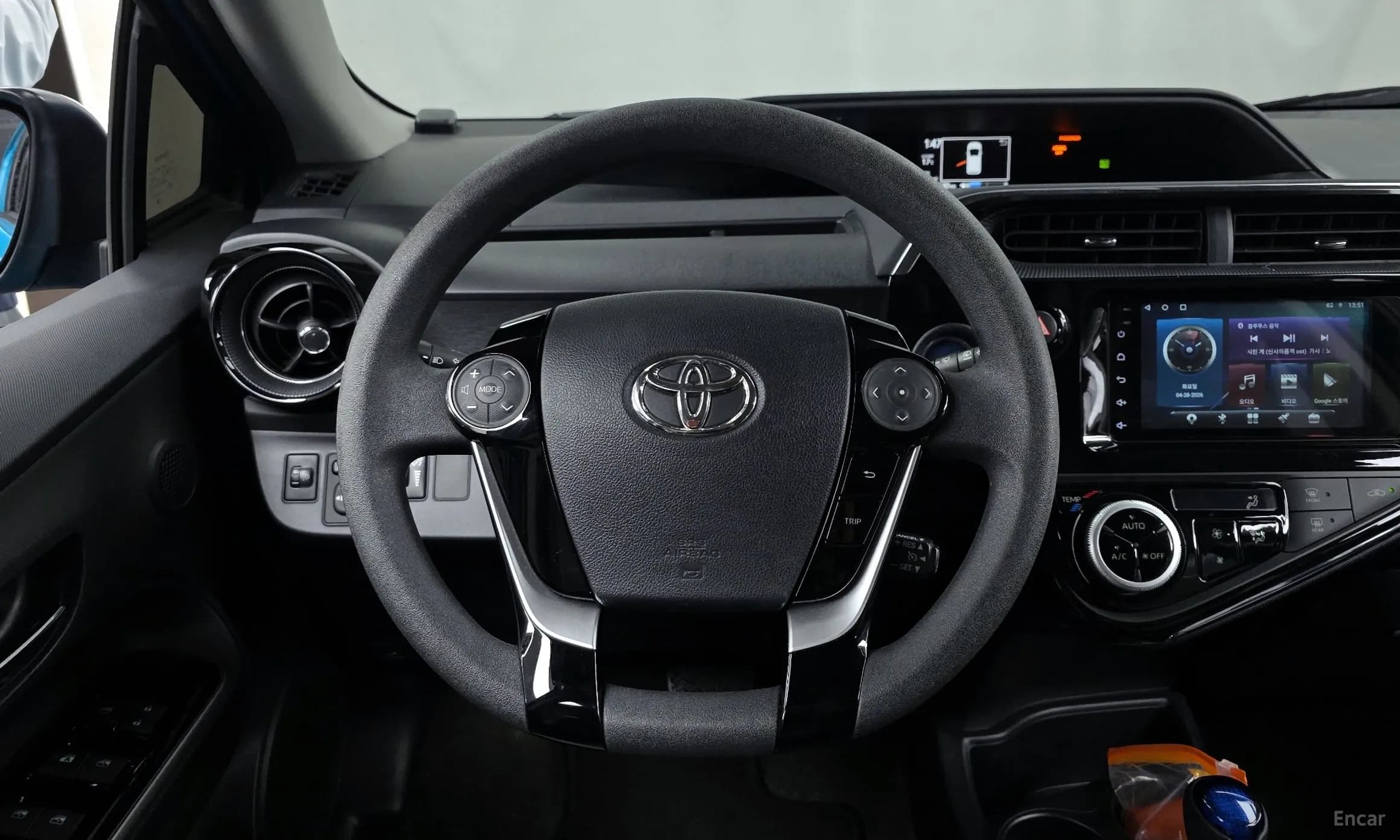 Prius C