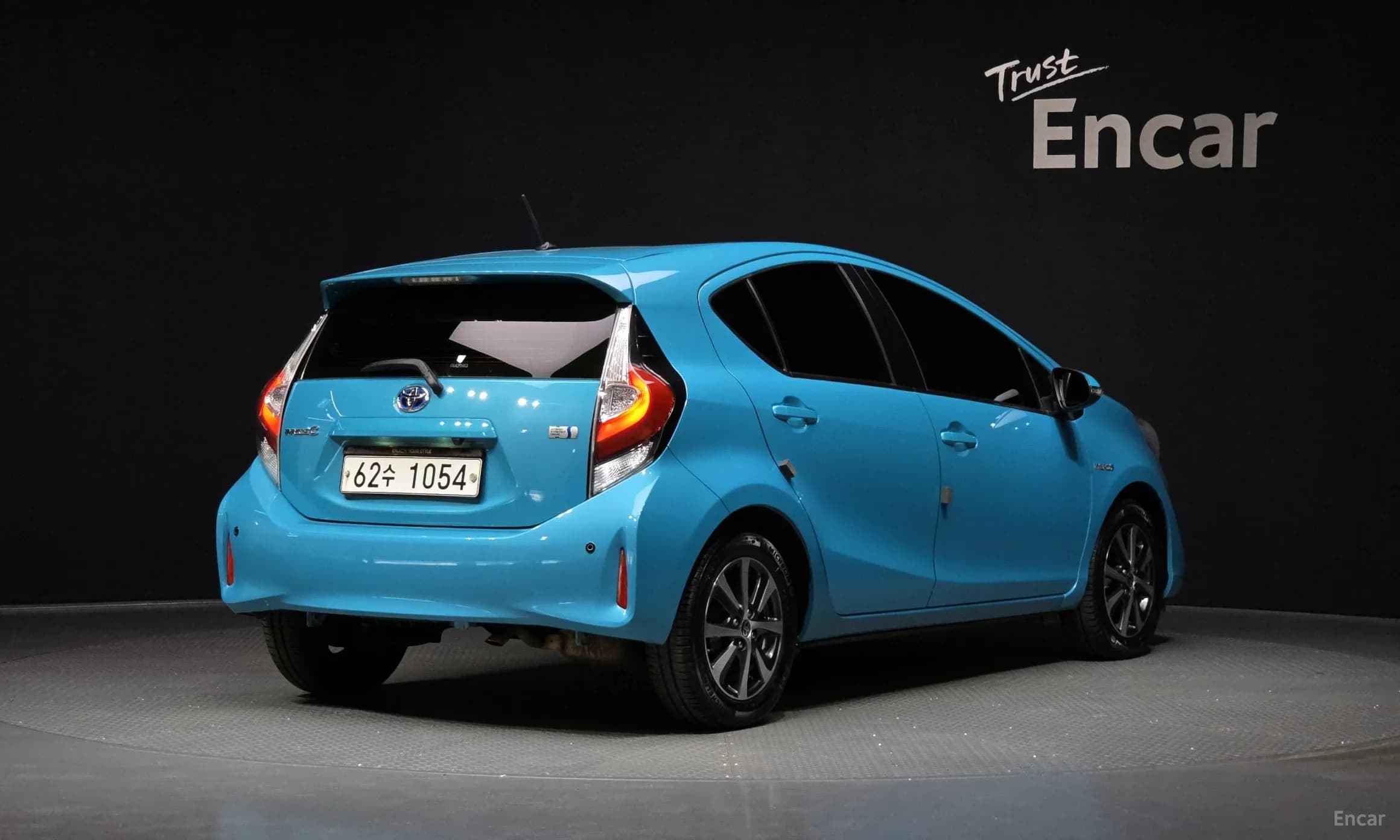 Prius C