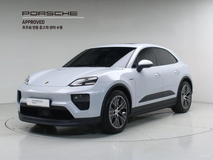 Macan EV