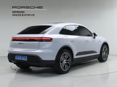 Macan EV