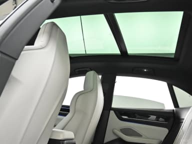 Macan EV