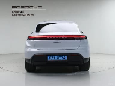 Macan EV