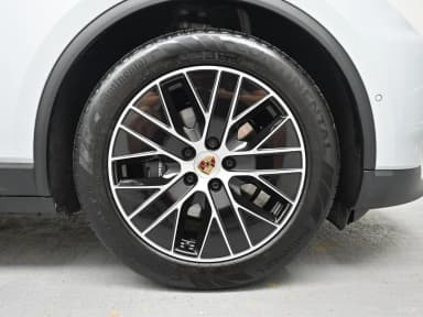 Macan EV