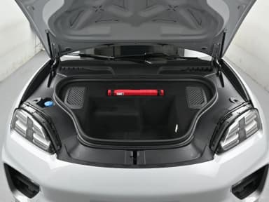 Macan EV
