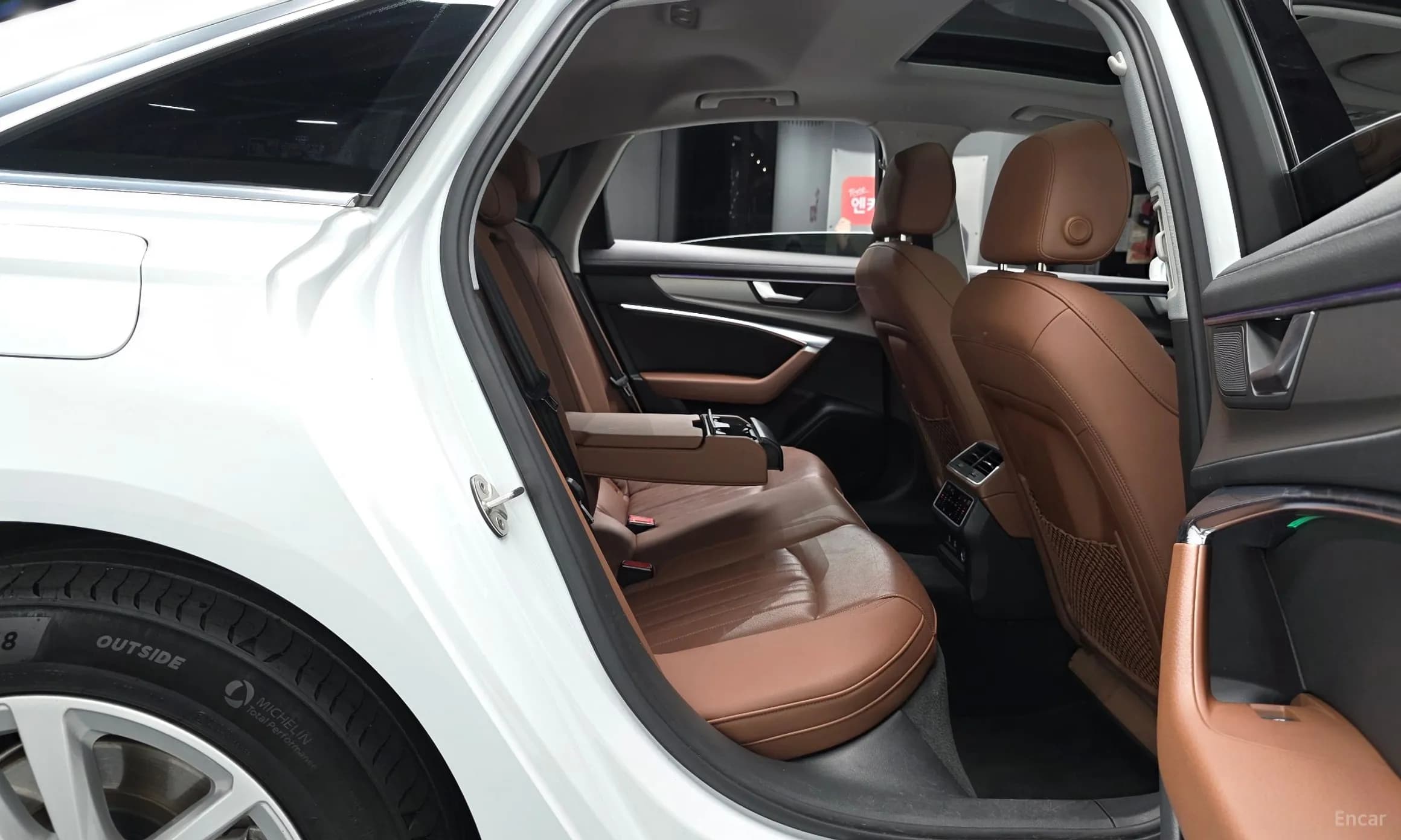 A6 (C8)