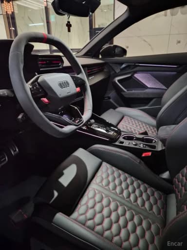 RS3 (8Y)