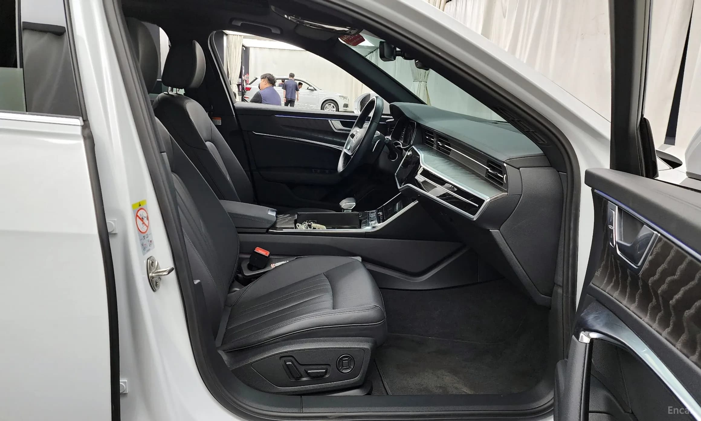 A6 (C8)