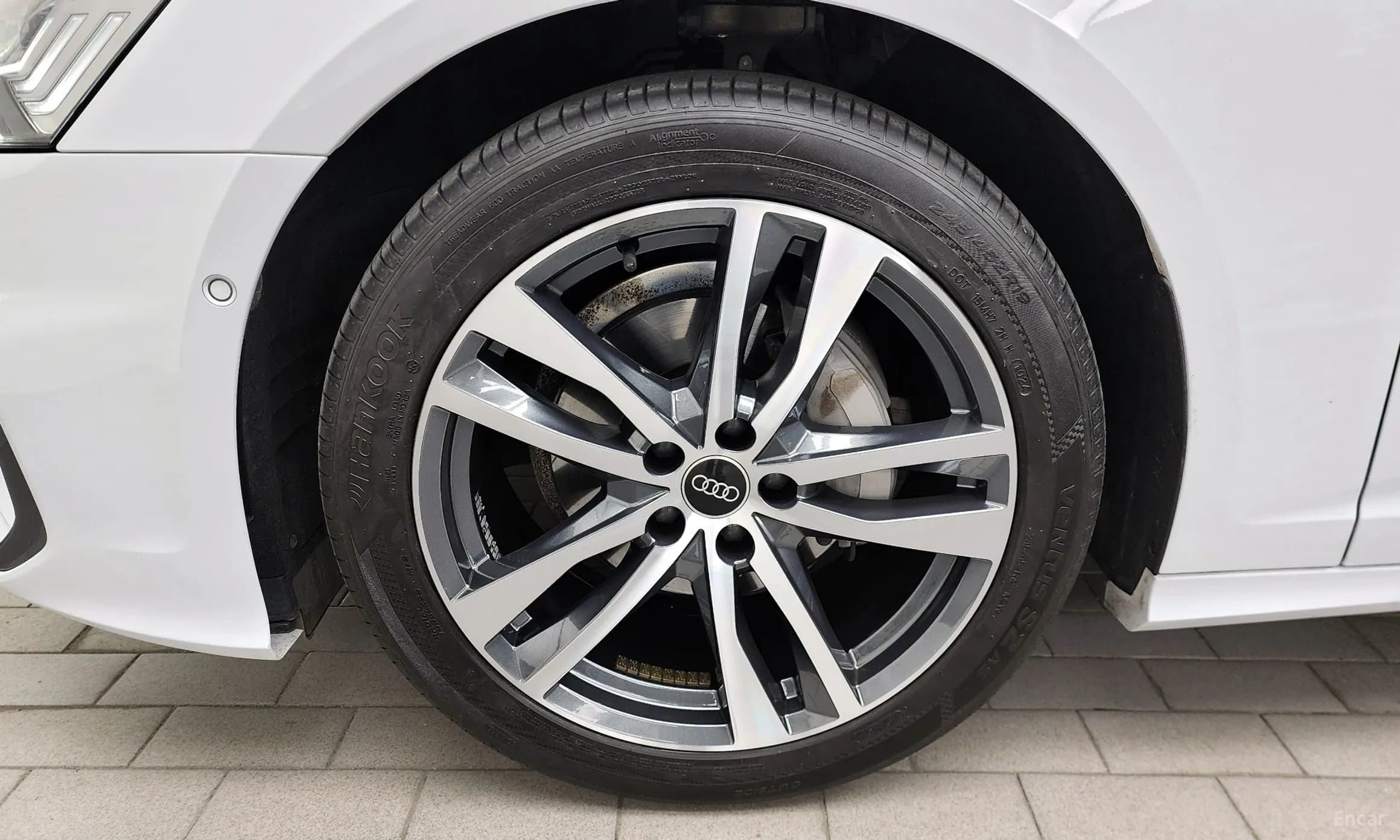 A6 (C8)
