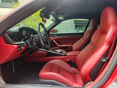 911 (992)