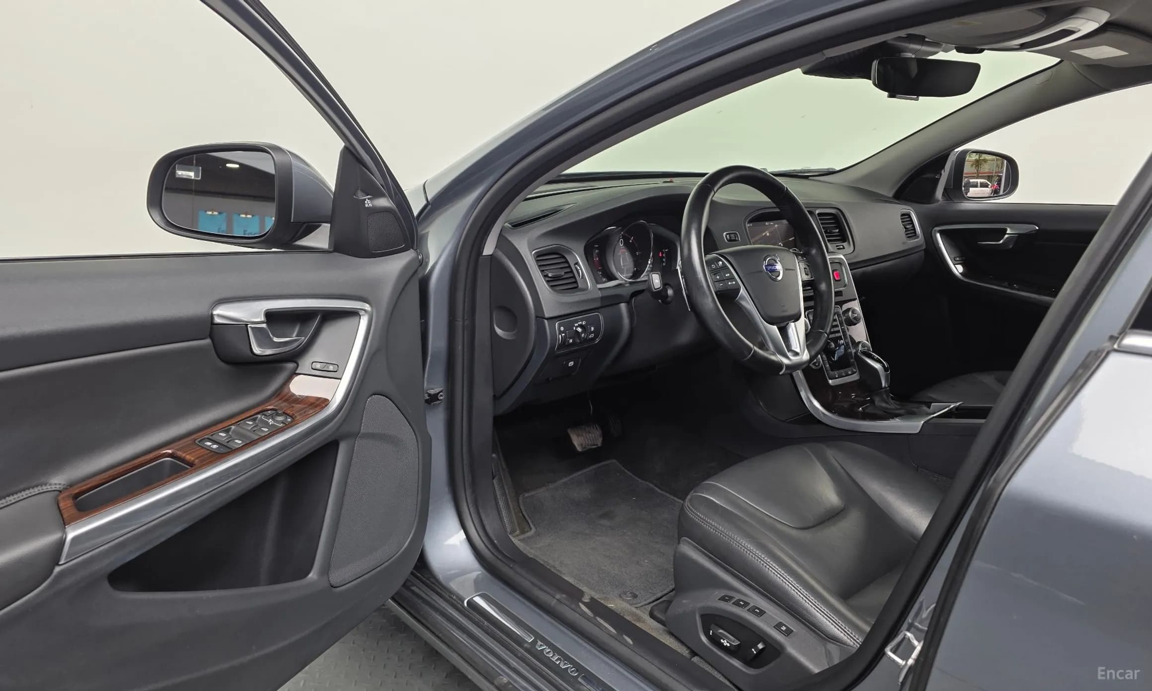 S60