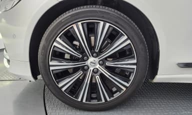 S90