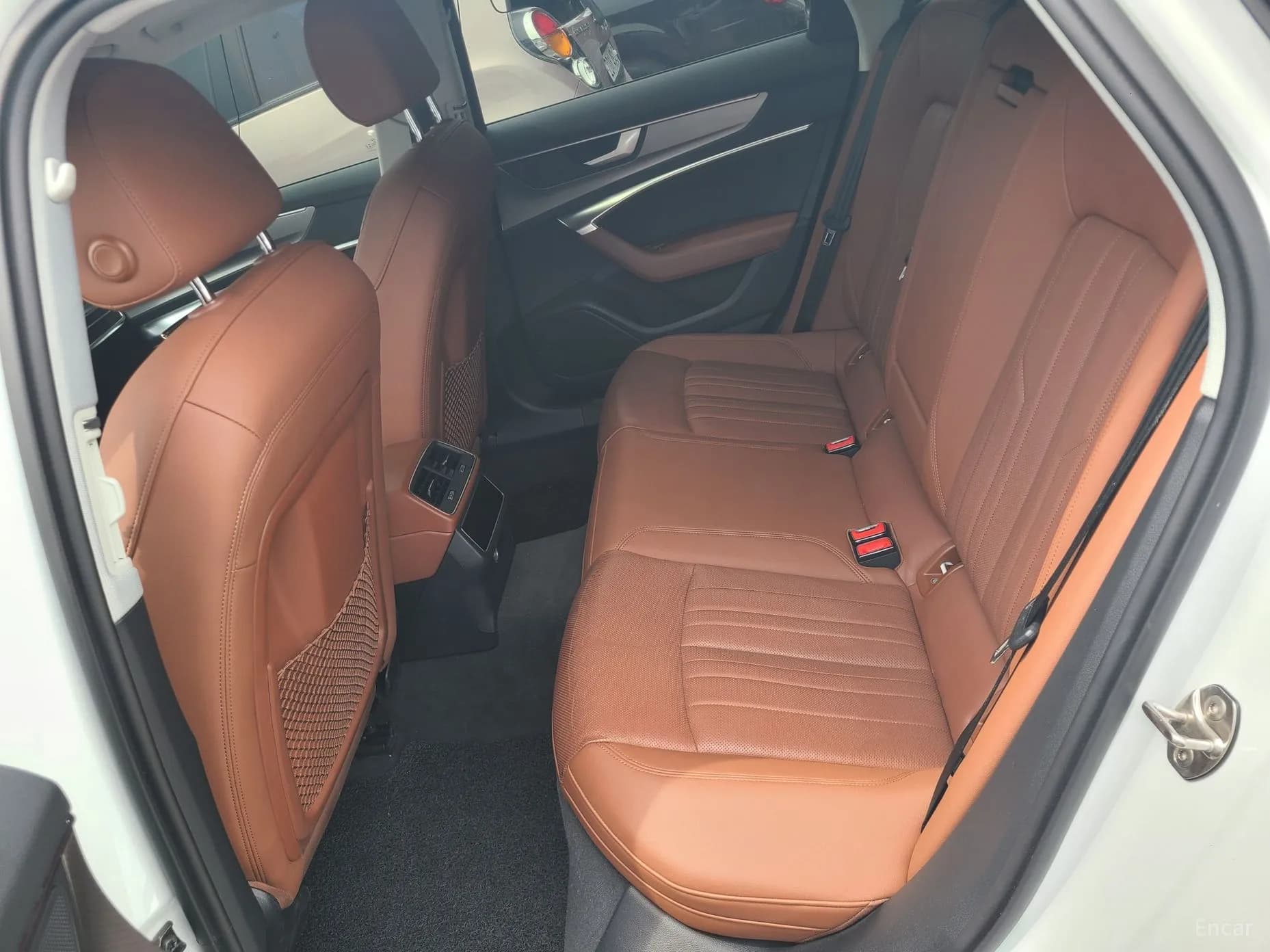 A6 (C8)
