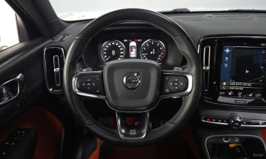 XC40