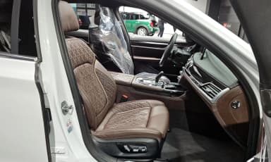 7 Series (G11)