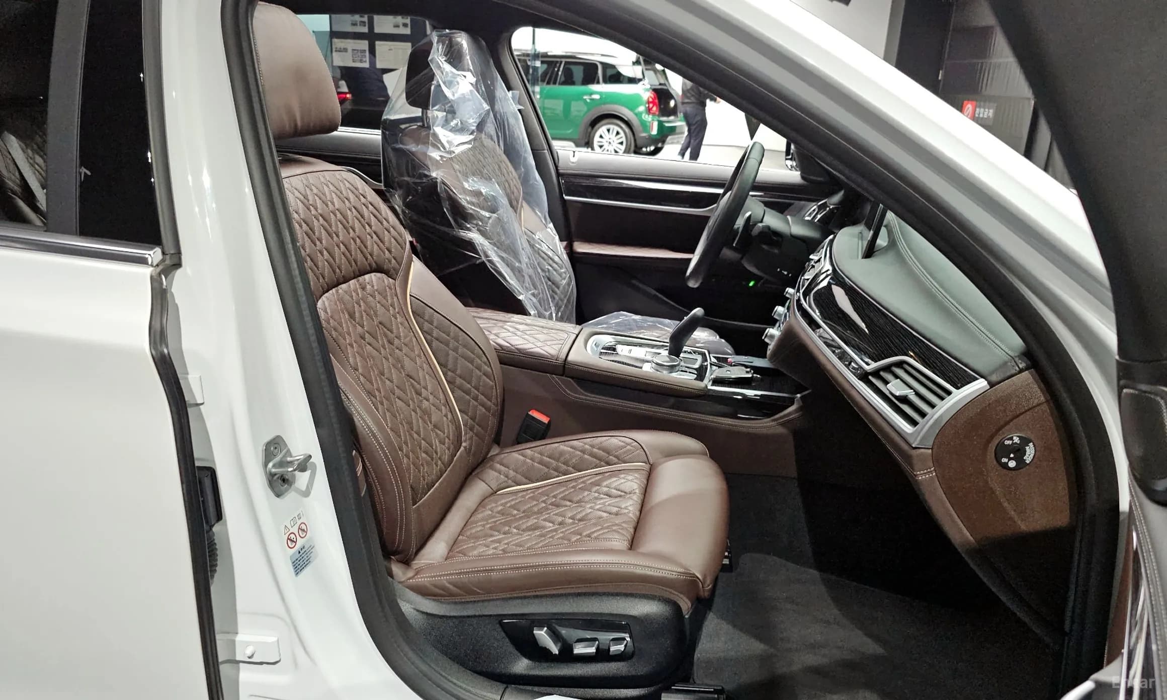 7 Series (G11)