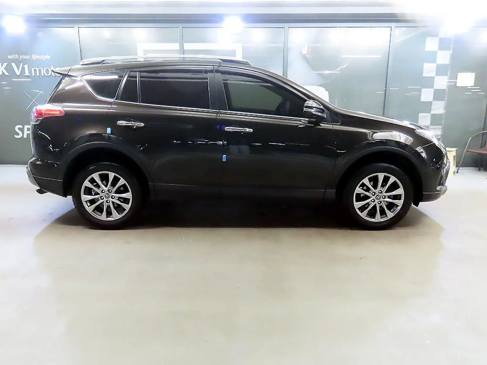 RAV4