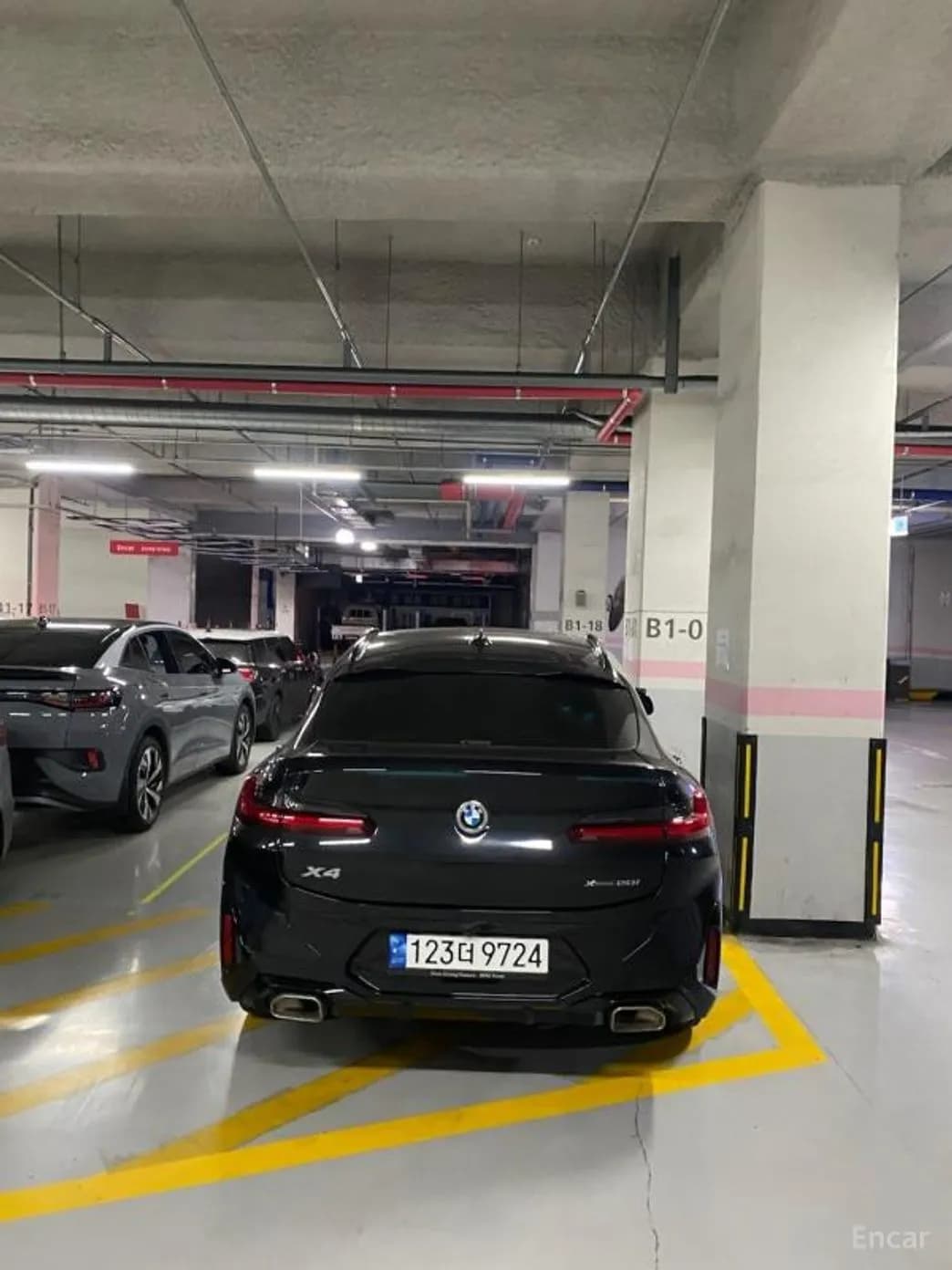 X4 (G02)