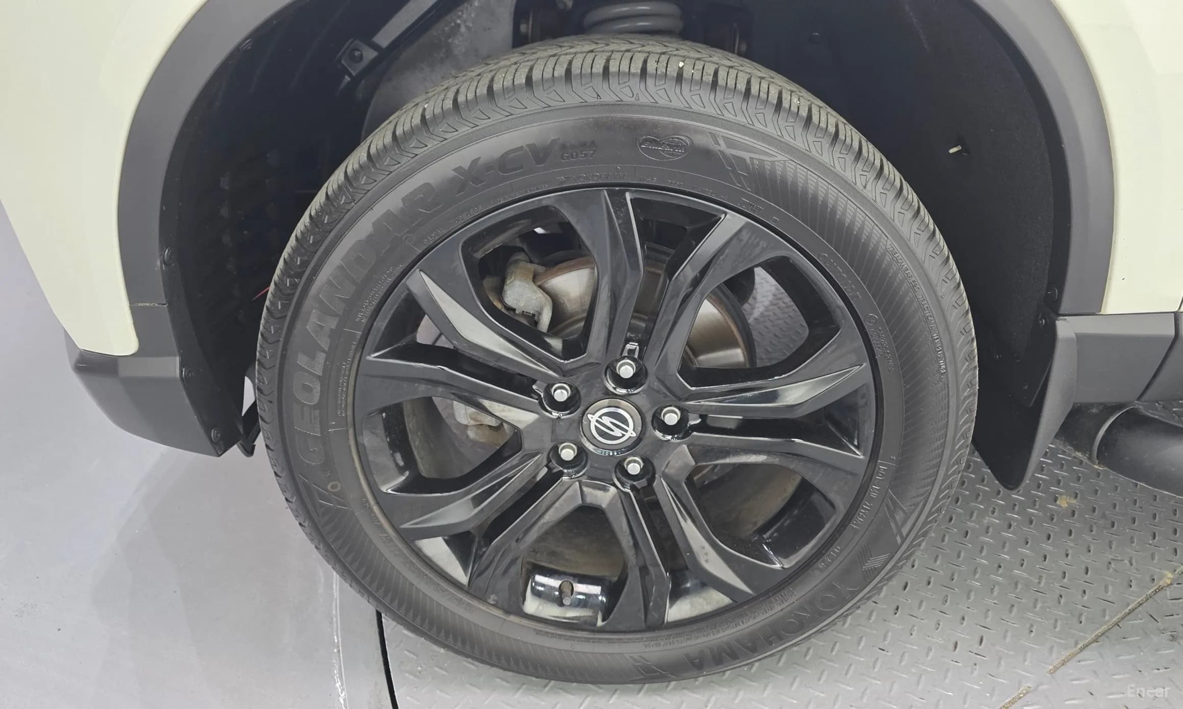 Rexton Sports Khan