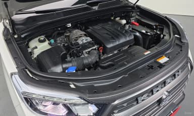 Rexton Sports Khan