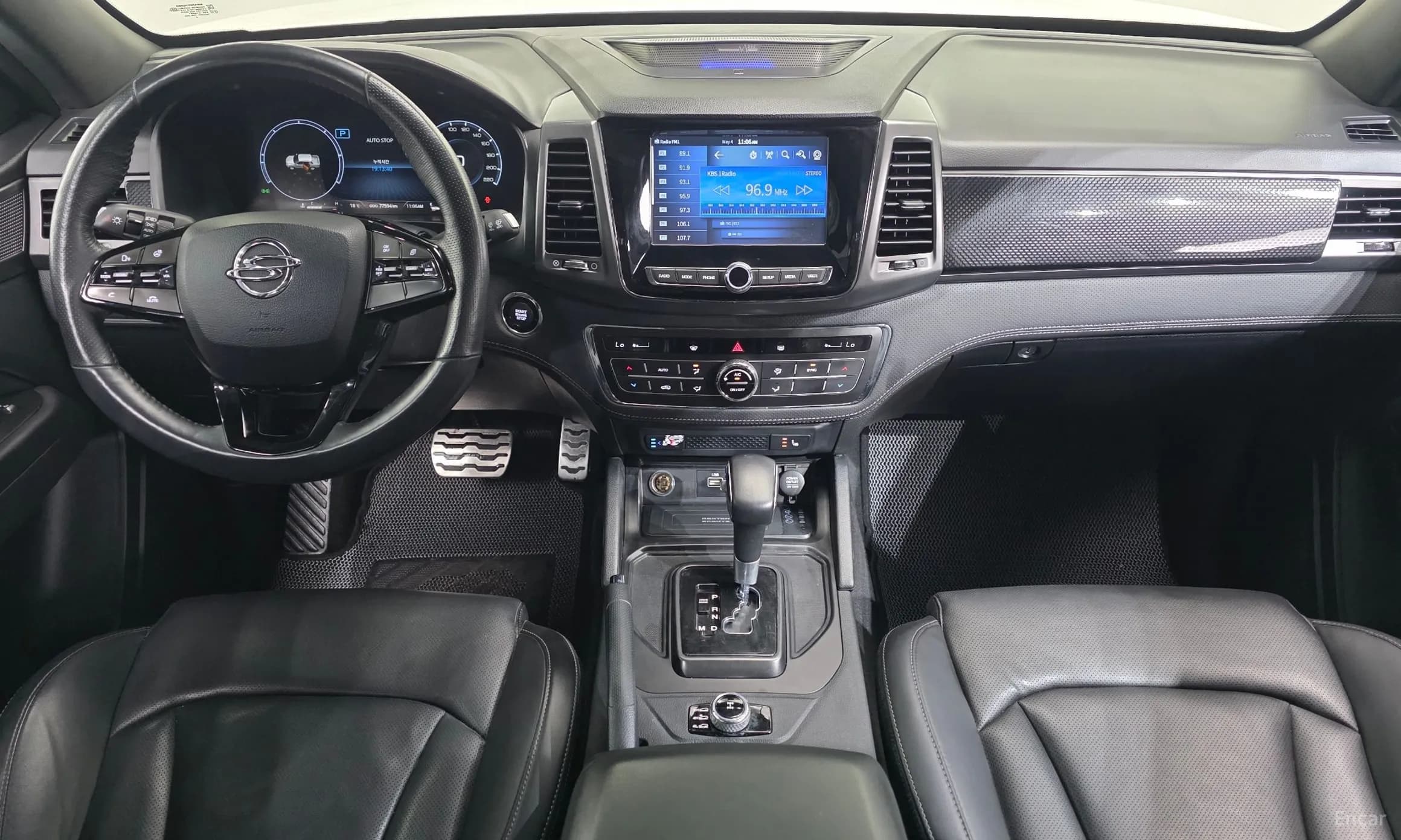 Rexton Sports Khan