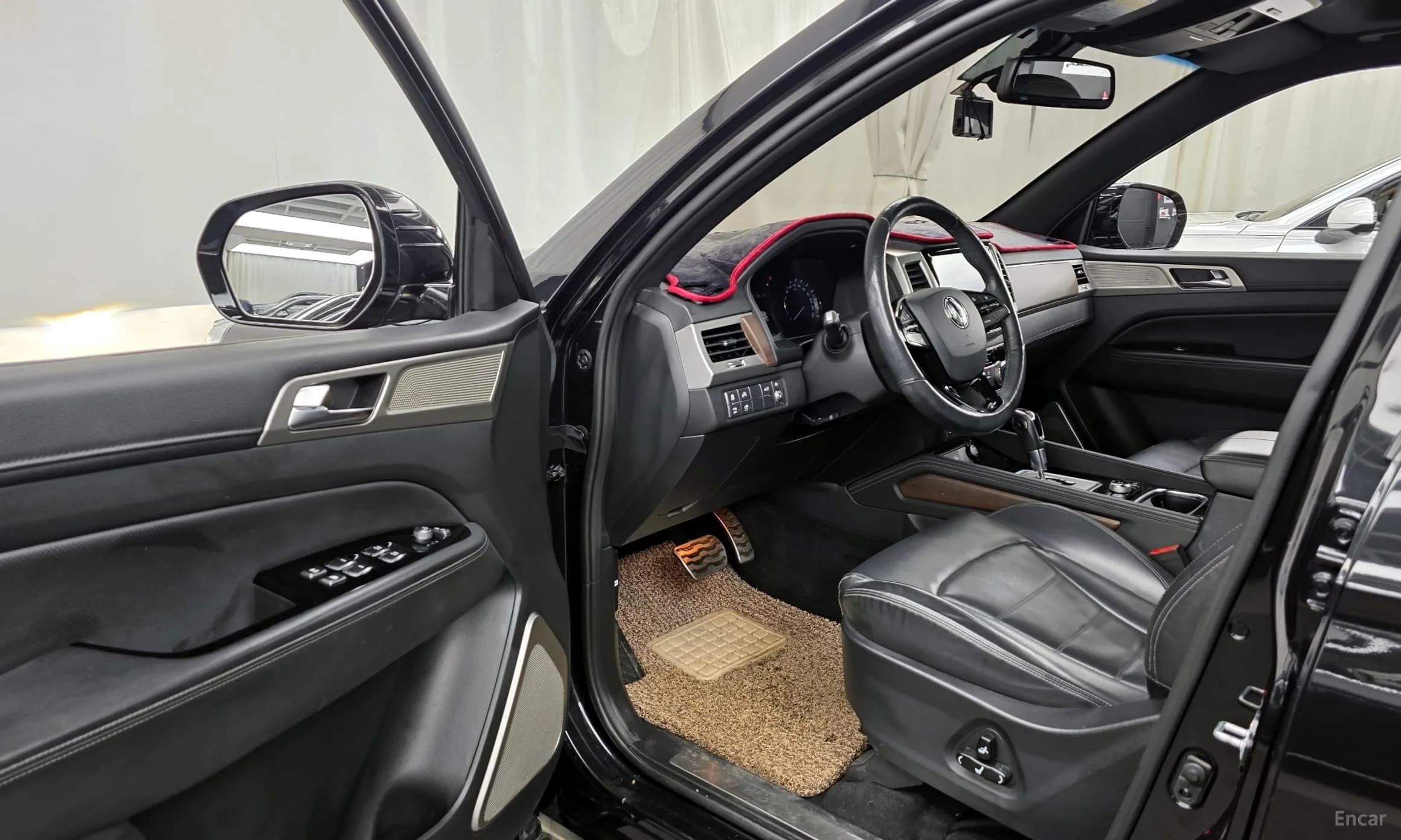 G4 Rexton