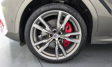 X6 (G06)