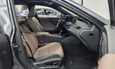 ES300h 7th Generation