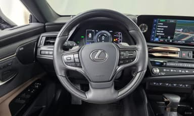 ES300h 7th Generation